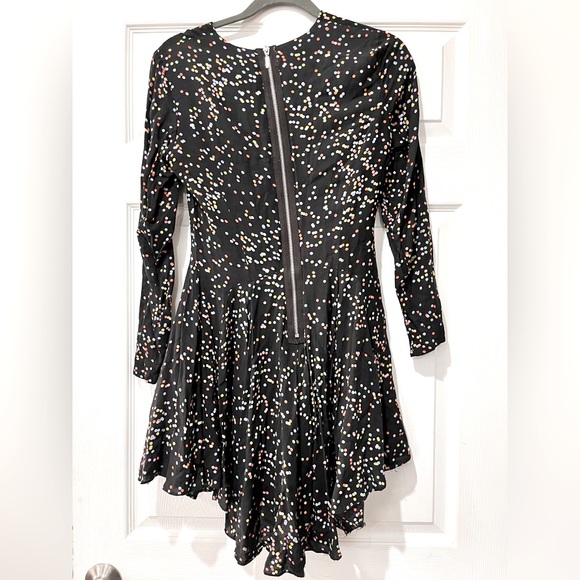 H&M polka-dot mini dress in prime condition! - Picture 2 of 3